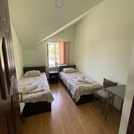 Noragyugh Guest House 耶烈万 外观 照片