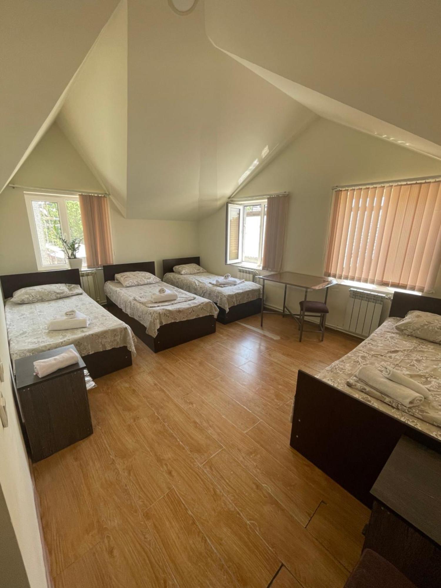 Noragyugh Guest House 耶烈万 外观 照片